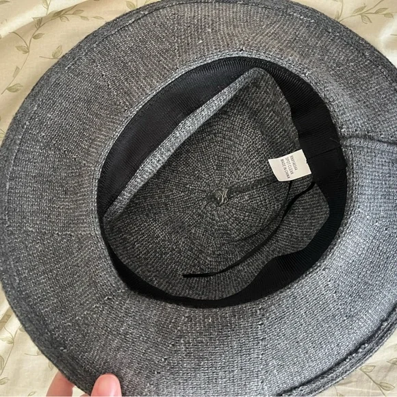 Cozy Gray Wide-Brim Hat - Picture 3 of 3